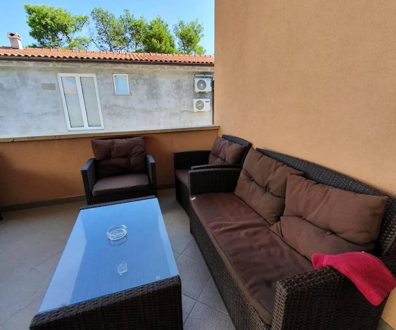 Lavita Apartments Vir
